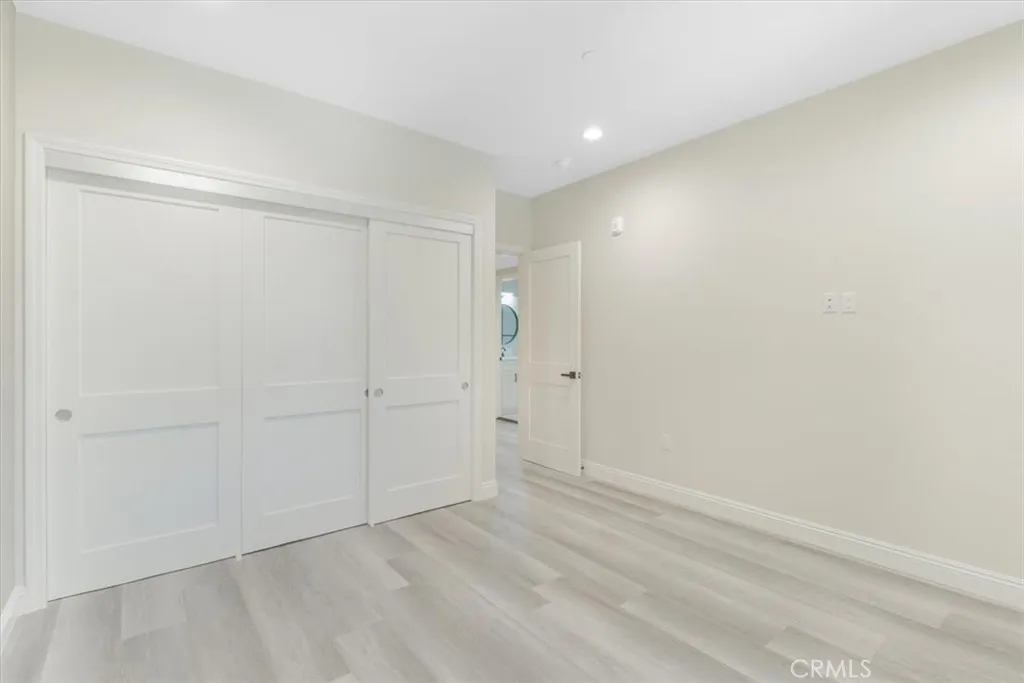 569 Lincoln Avenue 8, Pasadena, California 91103 home-pic-24